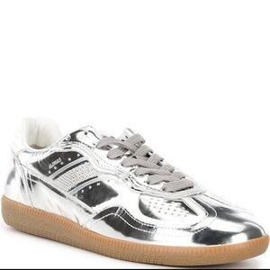 ALOHAS
Tb.490 Rife Metallic Leather Lace Up Sneakers